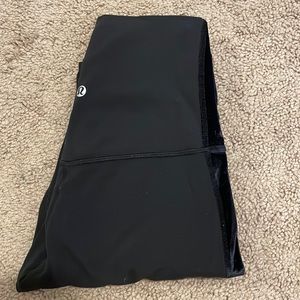 lululemon size 4 brand new condition 25 length